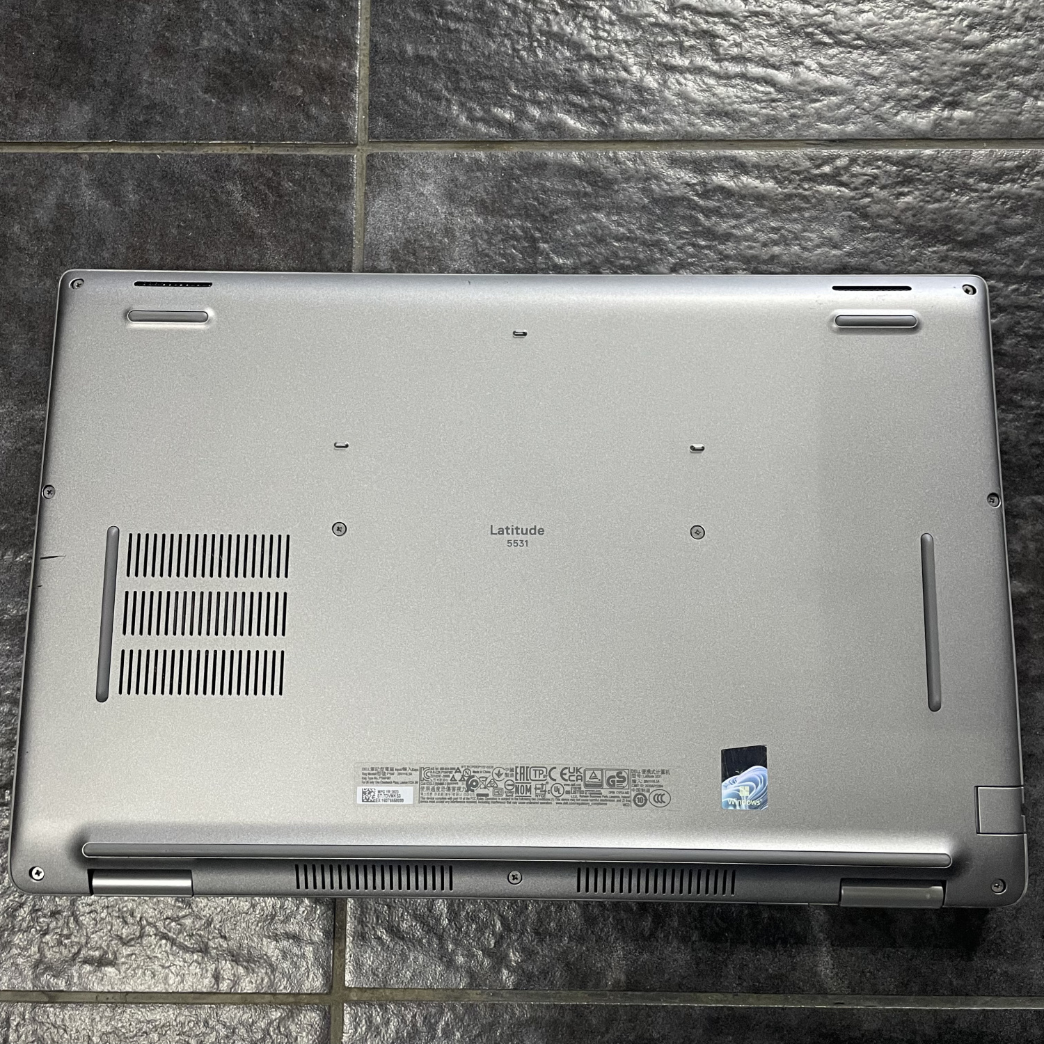 Dell Latitude 5531 HM2237